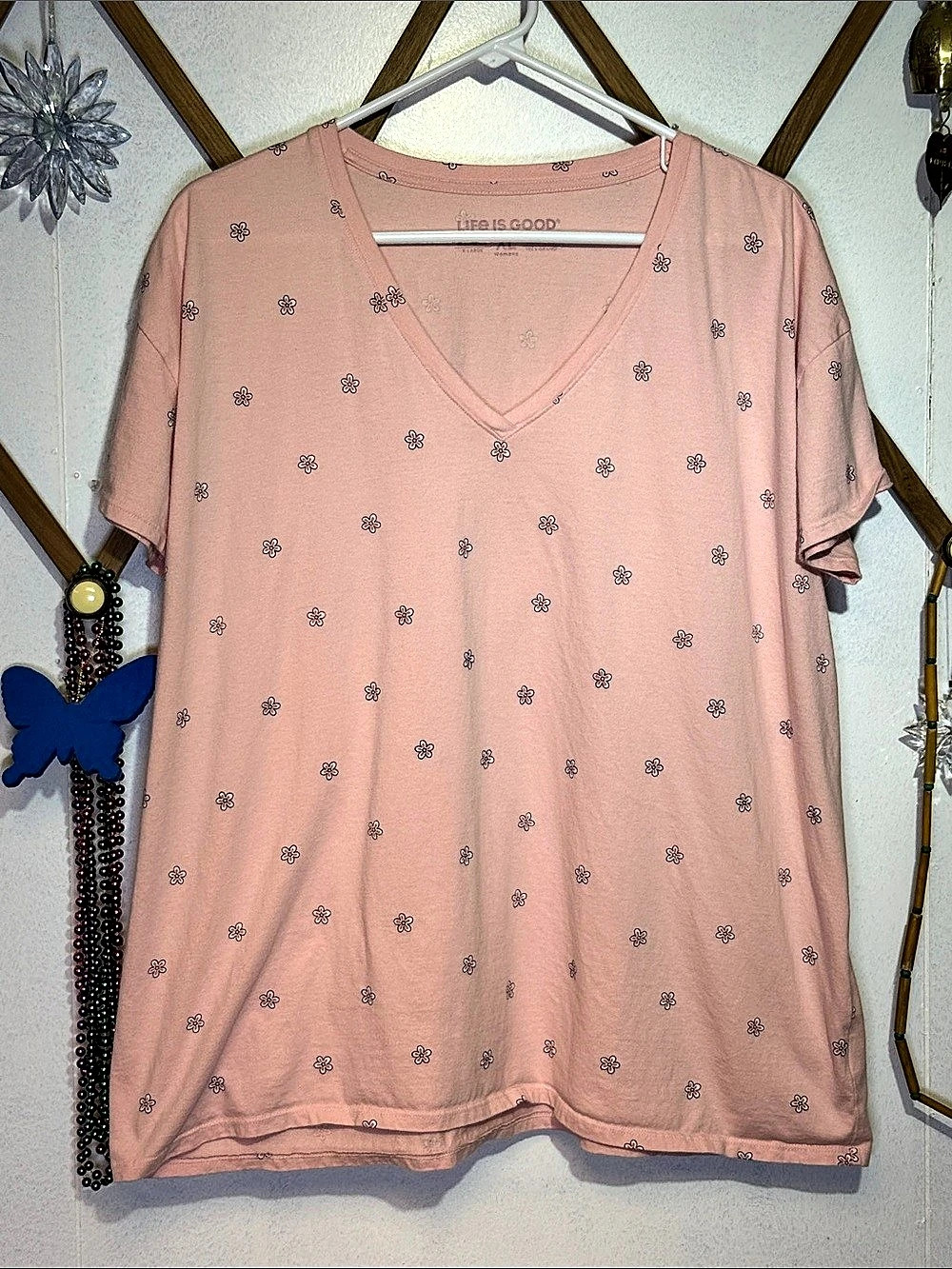 Life is Good Floral Short Sleeve Tee in Pink Size XL Like New